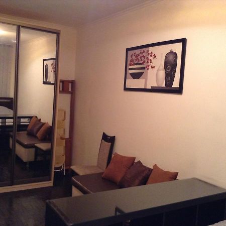 Двухкомнатная Возле Гулливера Apartment Kiev Bagian luar foto
